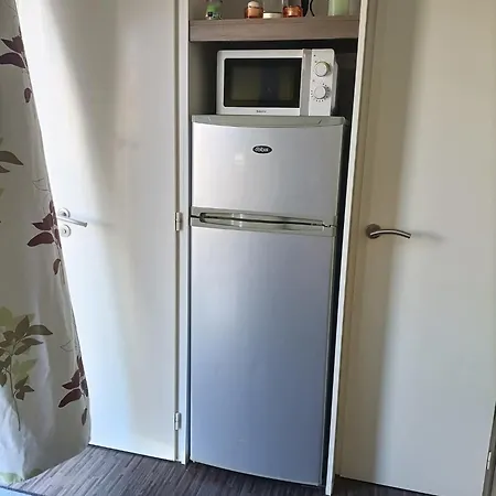 Дом отдыха 3 Bedrooms With Shared Pool