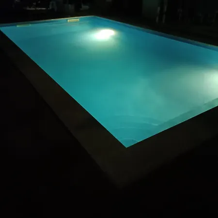 3 Bedrooms With Shared Pool Дом отдыха Сесимбра