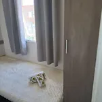 3 Bedrooms With Shared Pool *