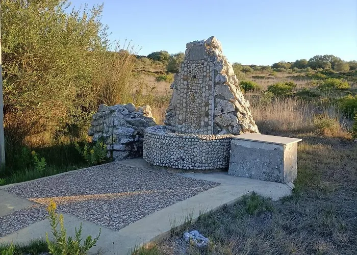 3 Bedrooms With Shared Pool Hébergement de vacances Sesimbra