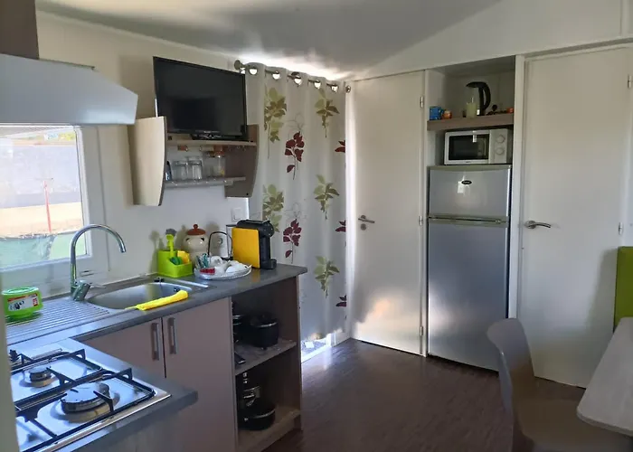 3 Bedrooms With Shared Pool * Sesimbra